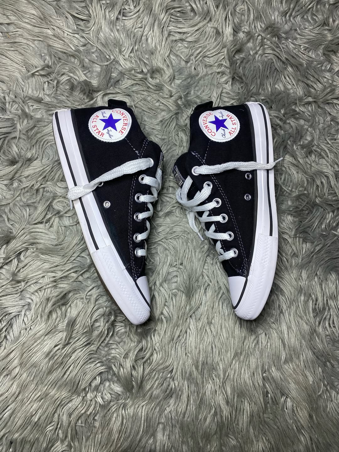 Converse High Top (38.5)