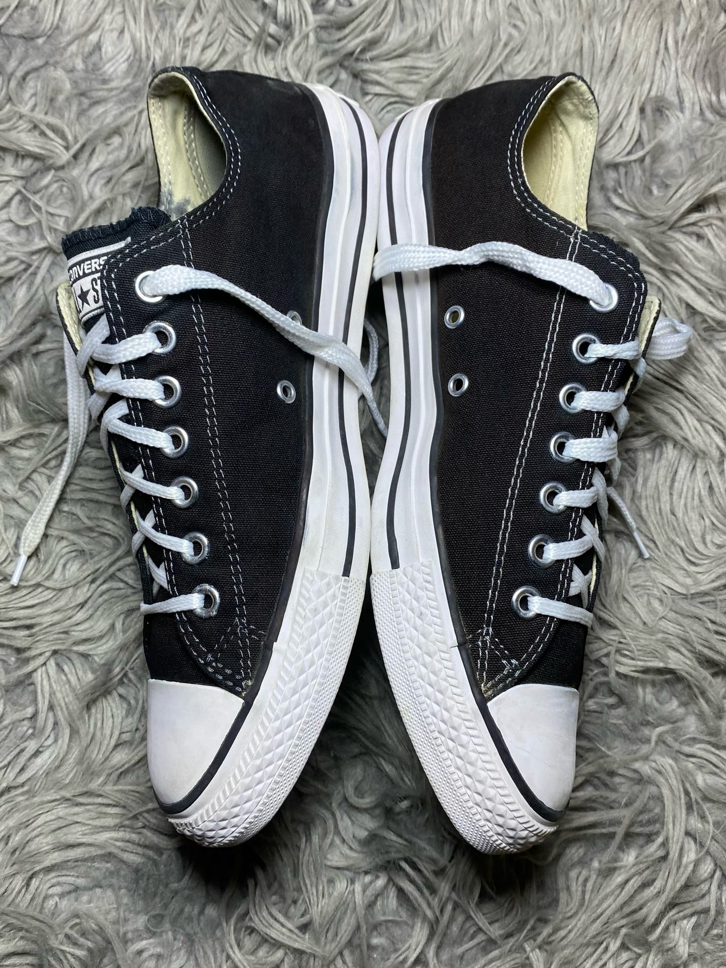 Converse Low Top (42.5)