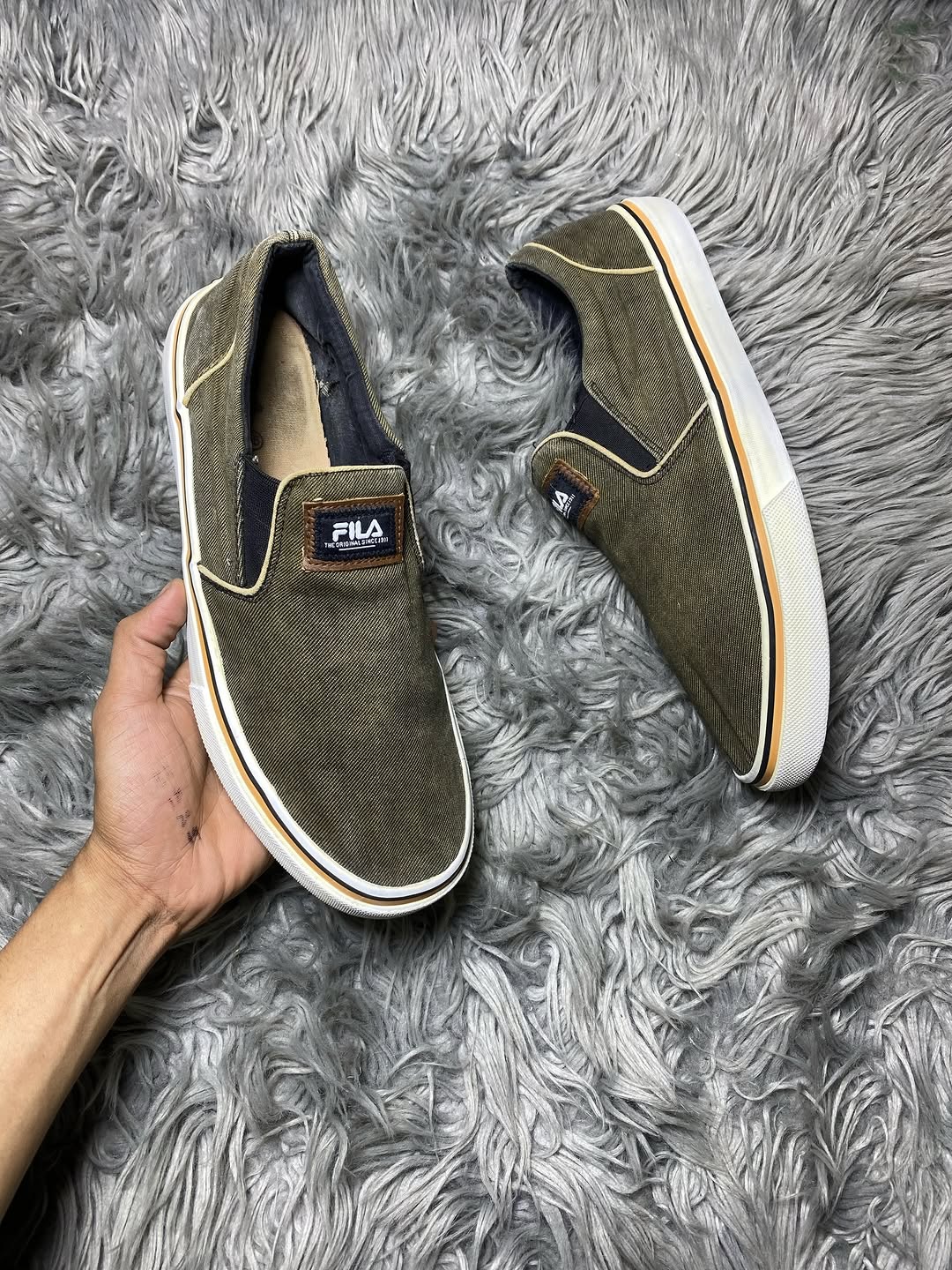(FILA) Shoe Size (45)